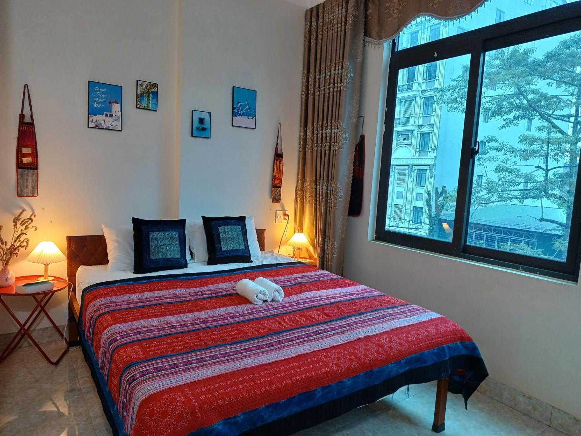 Hotel Yolo Ha Giang Adventures, Motorbike And Loop Tours Esterno foto